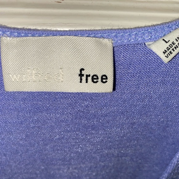 Aritzia/Babaton cropped plunge neck top - Picture 3 of 4